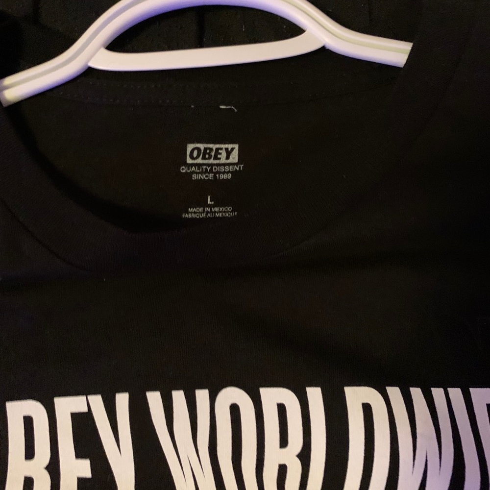 Obey t shirt - Picture 2 of 2